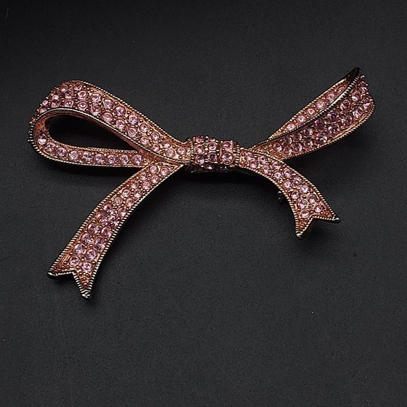 Kenneth Jay Lane Pink Rhinestone Brooch Vintage QVC Signed KJL Costume Jewelry - Picture 1 of 10